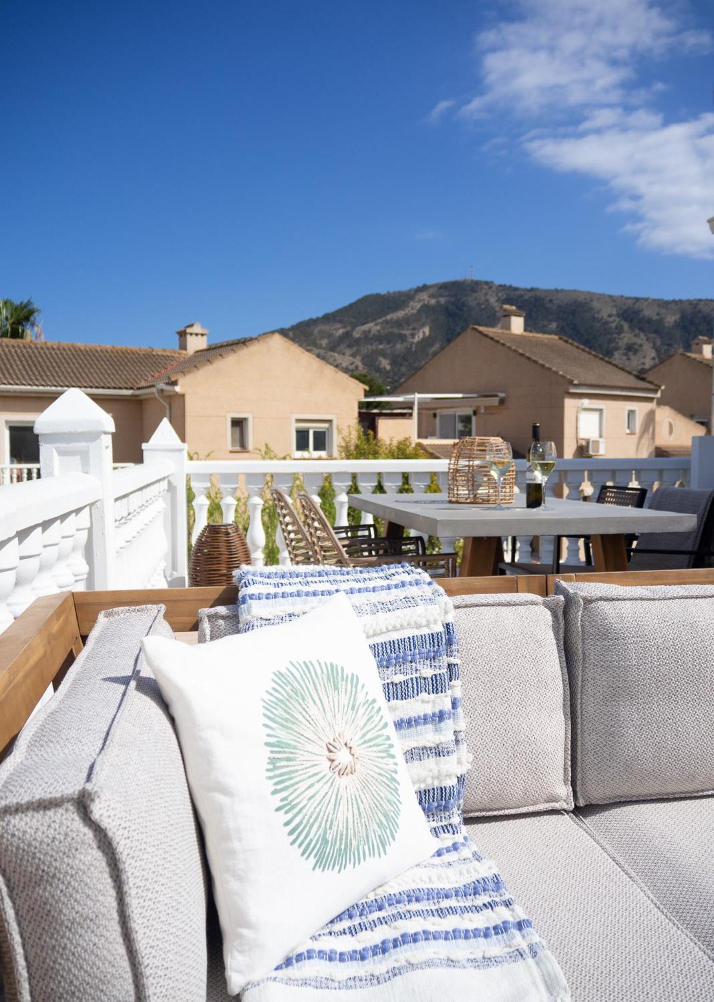 Casa Naru Albir, Duplex Appartement Met Ruim Terras En Buitenkeuken Альбир Экстерьер фото